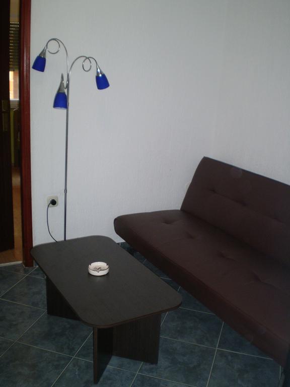 Apartmani Marija&Damir Vir Exterior foto